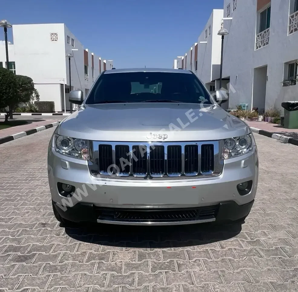 Jeep  Grand Cherokee  Limited  2012  Automatic  93,300 Km  6 Cylinder  Four Wheel Drive (4WD)  SUV  Silver