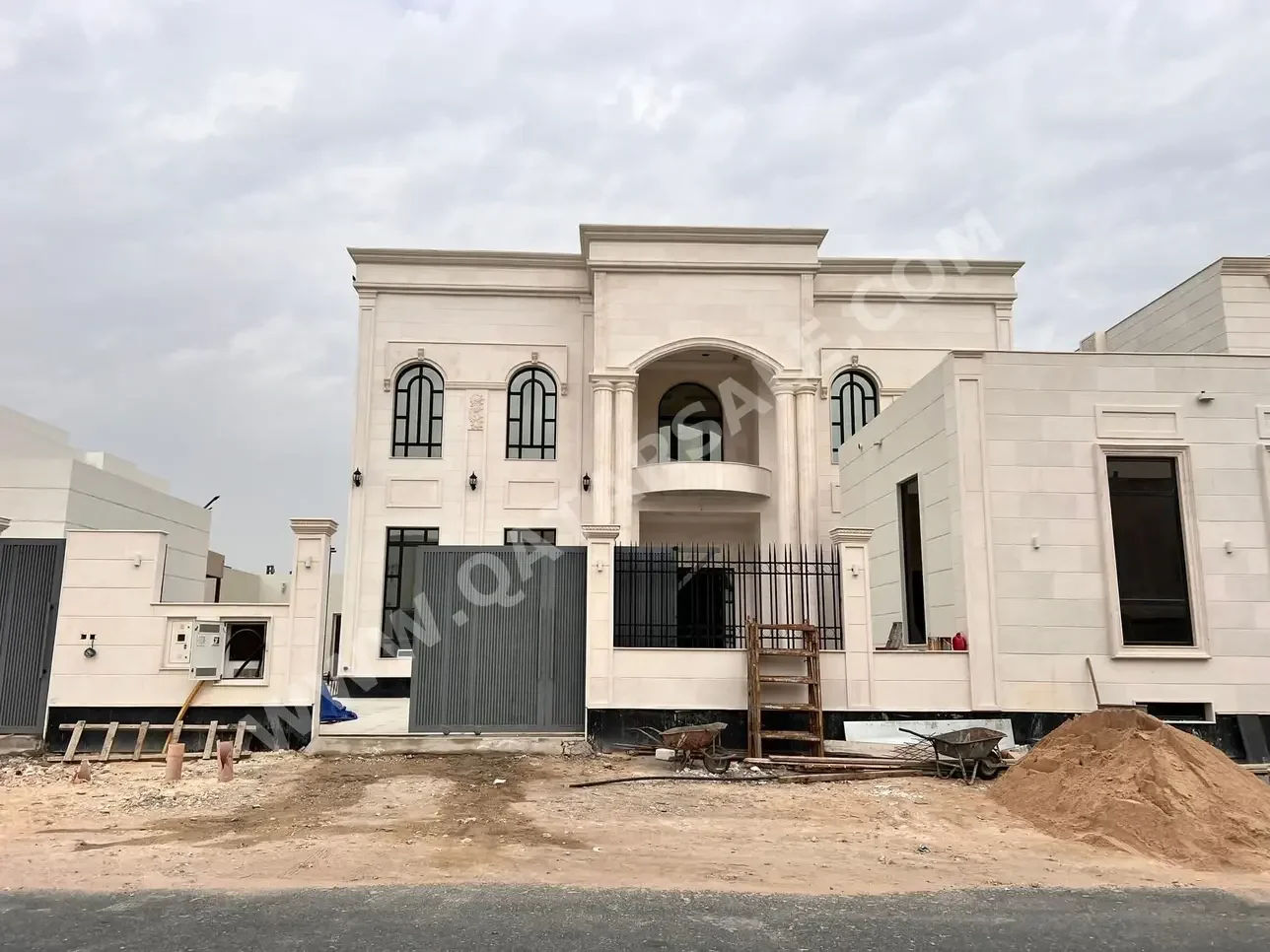 Family Residential  Not Furnished  Al Rayyan  Rawdat Egdaim  7 Bedrooms