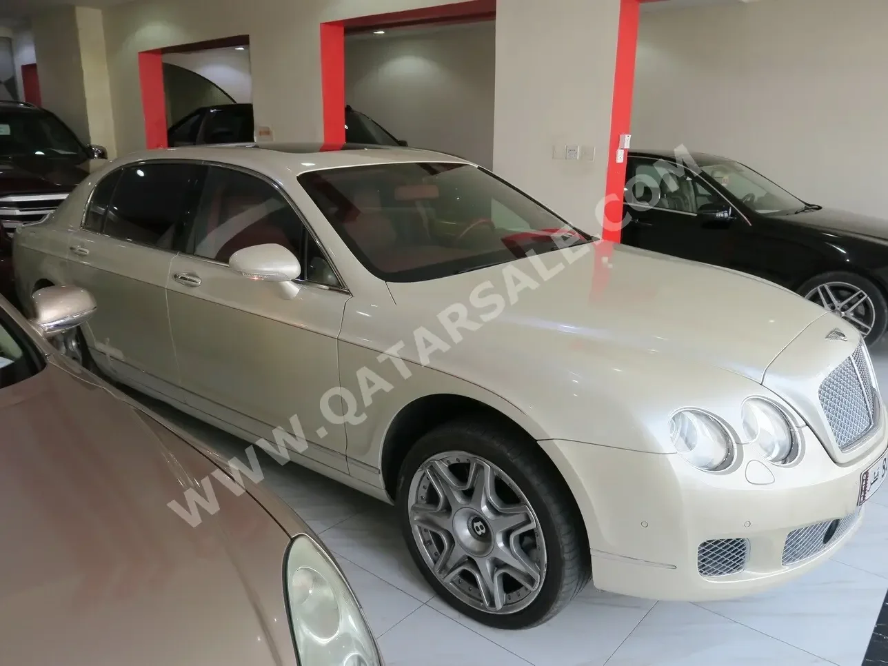 Bentley  Continental  Flying Spur  2009  Automatic  62,000 Km  12 Cylinder  All Wheel Drive (AWD)  Sedan  Beige