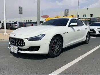 Maserati  Ghibli  2020  Automatic  45,000 Km  6 Cylinder  Rear Wheel Drive (RWD)  Sedan  White