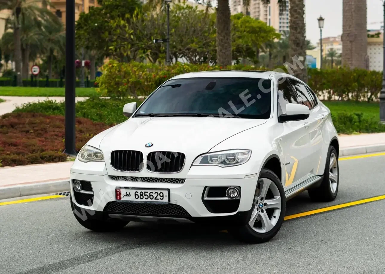 BMW  X-Series  X6  2014  Automatic  140,000 Km  6 Cylinder  Four Wheel Drive (4WD)  SUV  White