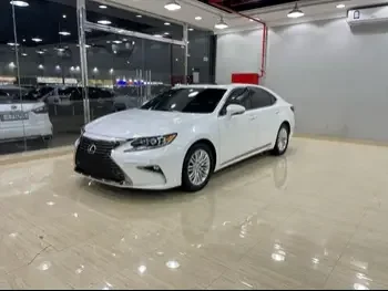 Lexus  ES  350  2017  Automatic  139,000 Km  6 Cylinder  Rear Wheel Drive (RWD)  Sedan  White