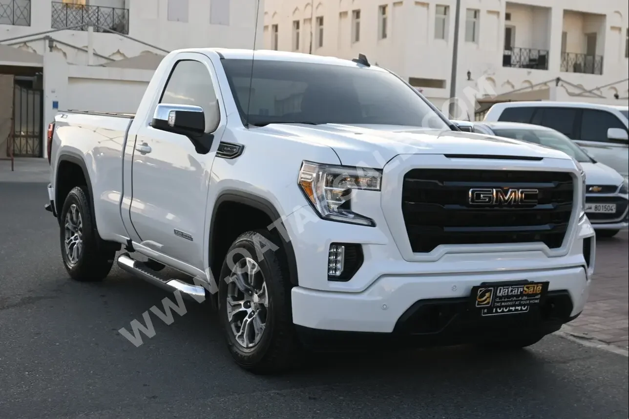 GMC  Sierra  Elevation  2021  Automatic  23,600 Km  8 Cylinder  Four Wheel Drive (4WD)  Pick Up  White