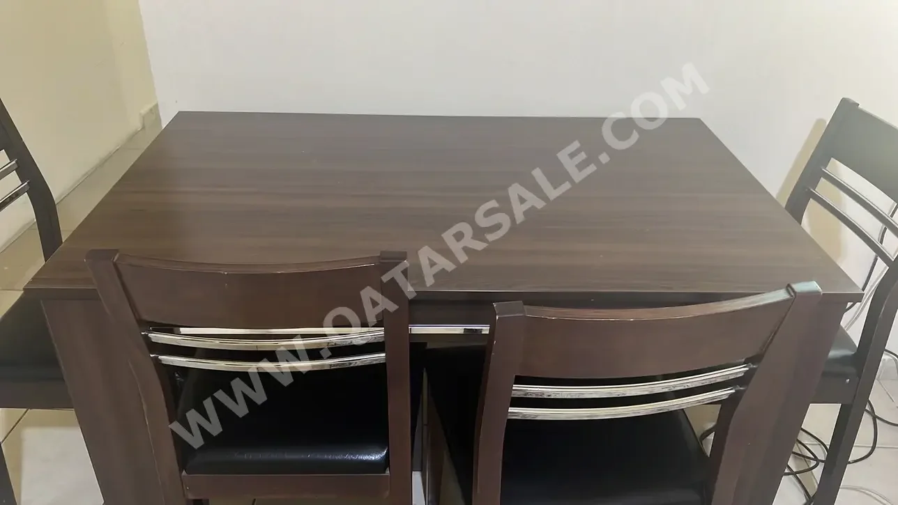 Tables & Sideboards Table & Chairs  Brown