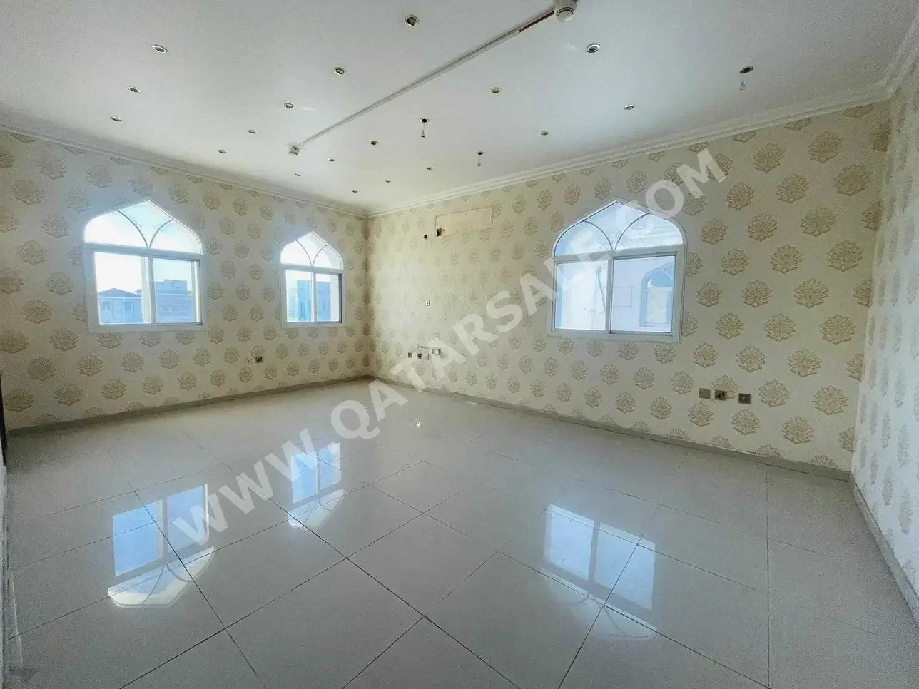 Service  Not Furnished  Doha  New Sleta  6 Bedrooms