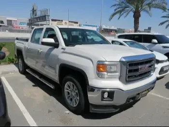 GMC  Sierra  1500  2015  Automatic  155,000 Km  8 Cylinder  Four Wheel Drive (4WD)  Pick Up  White