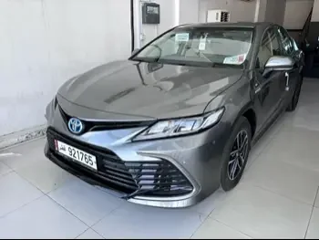 Toyota  Camry  LE  2024  Automatic  0 Km  4 Cylinder  Front Wheel Drive (FWD)  Sedan  Gray  With Warranty