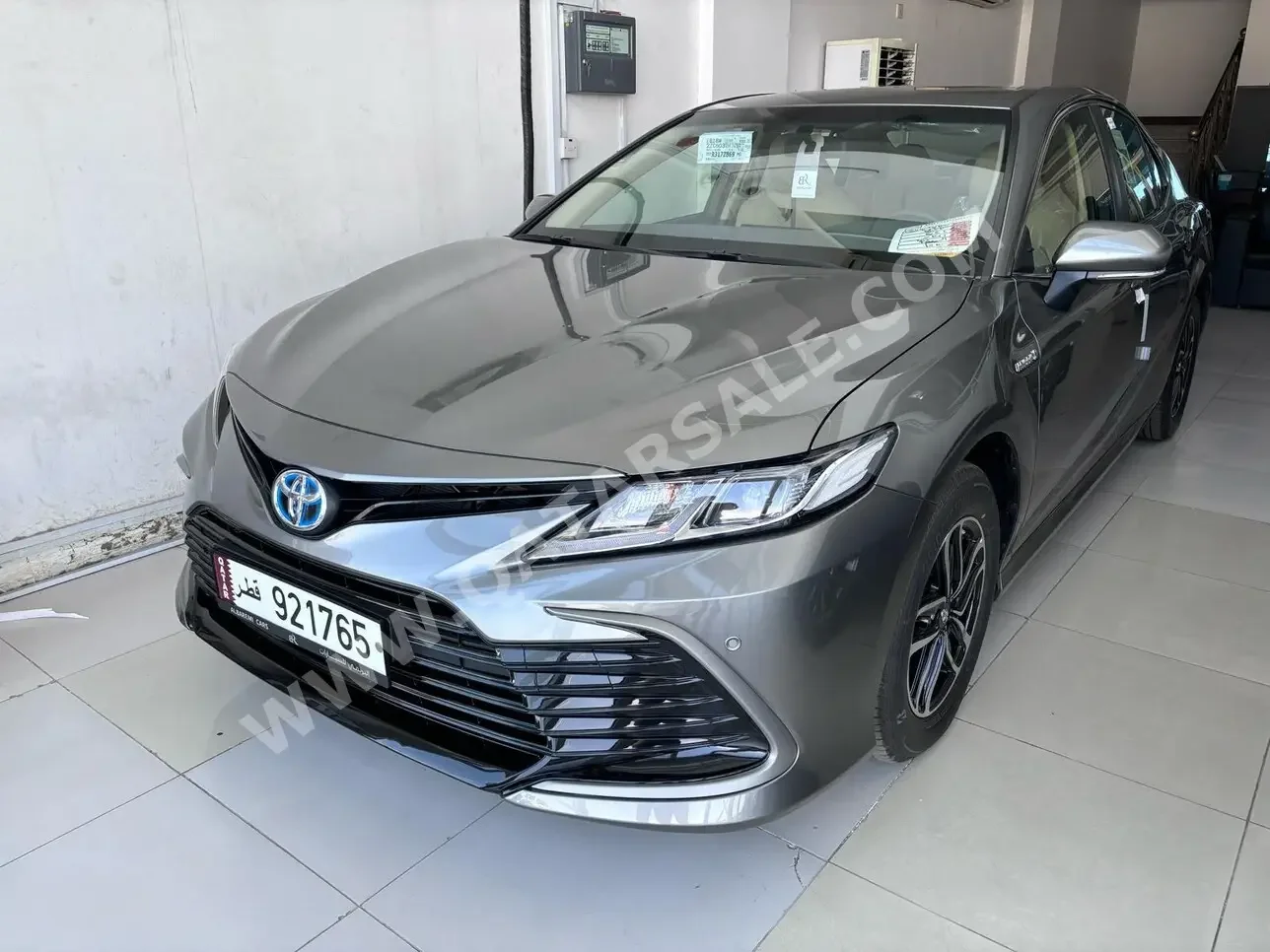 Toyota  Camry  LE  2024  Automatic  0 Km  4 Cylinder  Front Wheel Drive (FWD)  Sedan  Gray  With Warranty