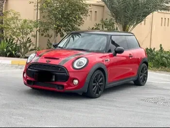 Mini  Cooper  S  2019  Automatic  80,000 Km  4 Cylinder  Front Wheel Drive (FWD)  Hatchback  Red