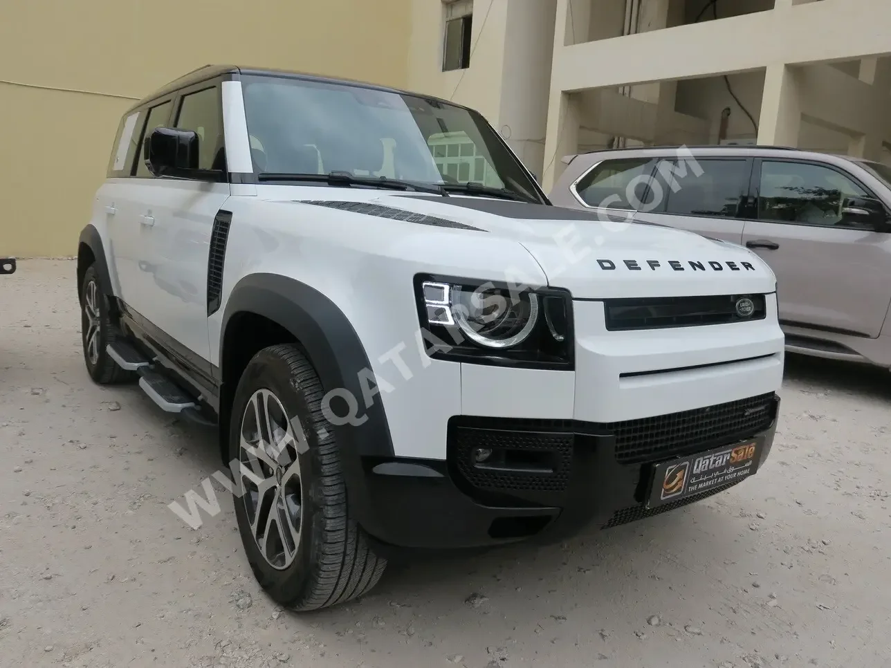 Land Rover  Defender  X Dynamic SE  2023  Automatic  18,400 Km  6 Cylinder  Four Wheel Drive (4WD)  SUV  White  With Warranty
