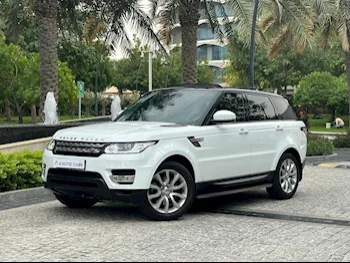 Land Rover  Range Rover  Sport HSE  2014  Automatic  127,000 Km  6 Cylinder  Four Wheel Drive (4WD)  SUV  White