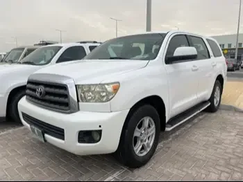 Toyota  Sequoia  SR5  2010  Automatic  329,000 Km  8 Cylinder  Four Wheel Drive (4WD)  SUV  White