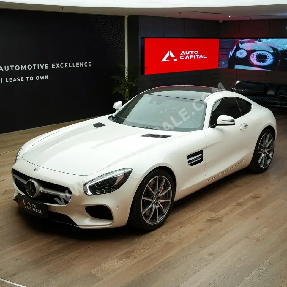 Mercedes-Benz  GT  S AMG  2017  Automatic  10,000 Km  8 Cylinder  Rear Wheel Drive (RWD)  Coupe / Sport  White