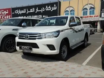 Toyota  Hilux  SR5  2024  Automatic  0 Km  4 Cylinder  Four Wheel Drive (4WD)  Pick Up  White  With Warranty