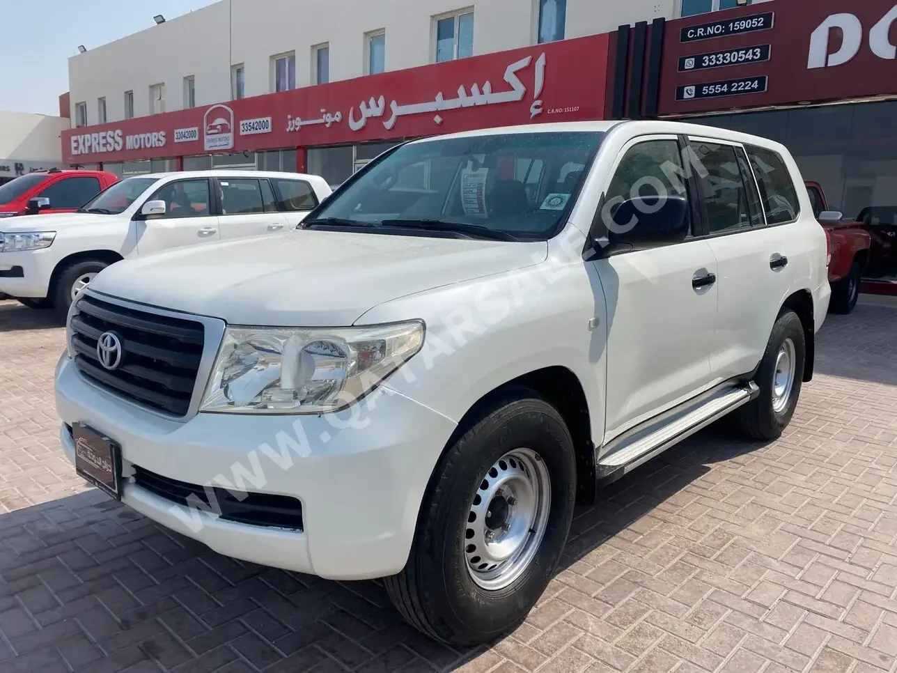 Toyota  Land Cruiser  G  2011  Automatic  472,000 Km  6 Cylinder  Four Wheel Drive (4WD)  SUV  White