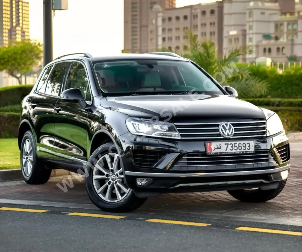 Volkswagen  Touareg  2017  Automatic  90,000 Km  6 Cylinder  All Wheel Drive (AWD)  SUV  Black