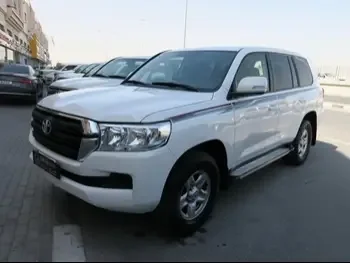  Toyota  Land Cruiser  GX  2017  Automatic  137,000 Km  6 Cylinder  Four Wheel Drive (4WD)  SUV  White  With Warranty