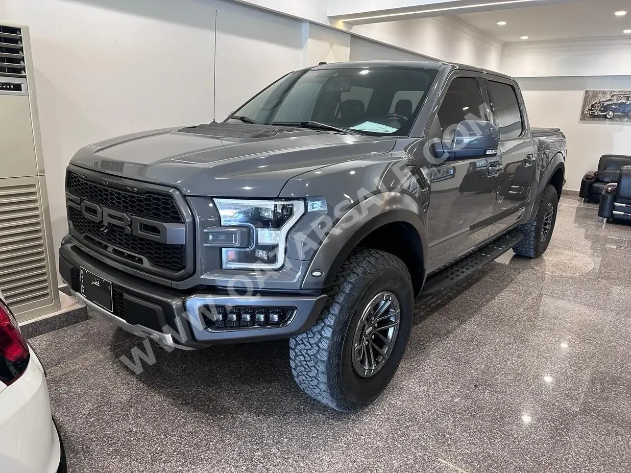 Ford  Raptor  2020  Automatic  80,000 Km  6 Cylinder  Four Wheel Drive (4WD)  Pick Up  Gray