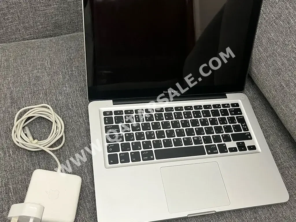 Laptops Apple  - MacBook Pro 13 Inch  - Silver  - MacOS  - Intel  - Core i5  -Memory (Ram): 4 GB