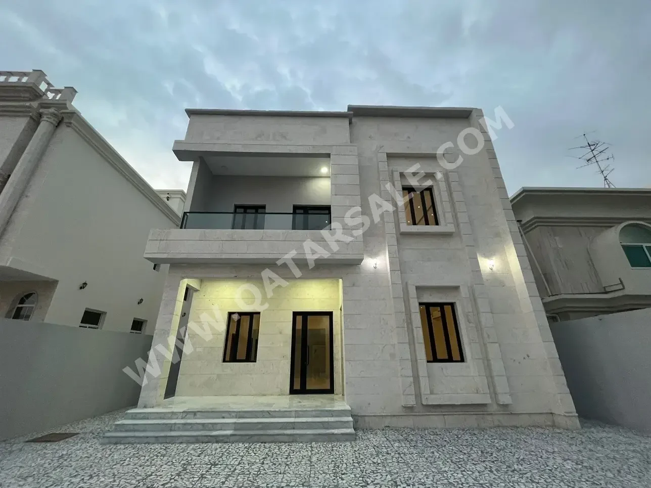 Family Residential  Not Furnished  Doha  Nuaija  7 Bedrooms  Includes Water & Electricity