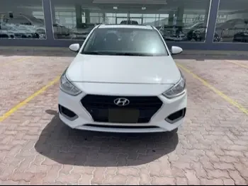 Hyundai  Accent  2020  Automatic  70,000 Km  4 Cylinder  Front Wheel Drive (FWD)  Sedan  White
