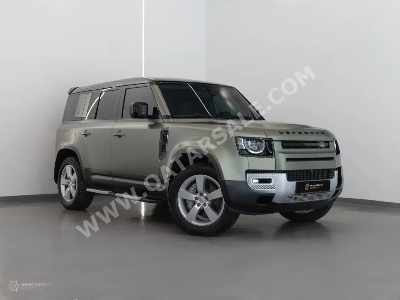 Land Rover  Defender  110 HSE  2020  Automatic  42,570 Km  6 Cylinder  Four Wheel Drive (4WD)  SUV  Green  With Warranty