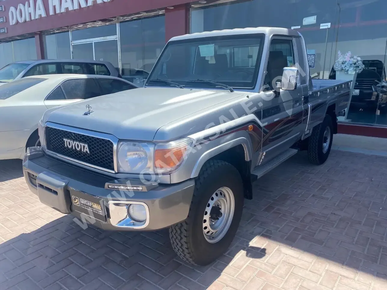 Toyota  Land Cruiser  LX  2021  Manual  91,000 Km  6 Cylinder  Four Wheel Drive (4WD)  Pick Up  Silver
