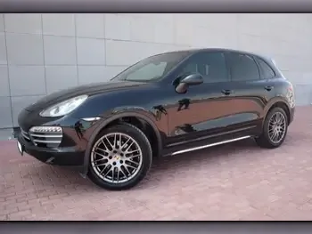 Porsche  Cayenne  Platinum  2014  Automatic  111,000 Km  6 Cylinder  Four Wheel Drive (4WD)  SUV  Black