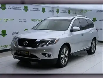 Nissan  Pathfinder  SV  2014  Automatic  107,000 Km  6 Cylinder  Four Wheel Drive (4WD)  SUV  Silver