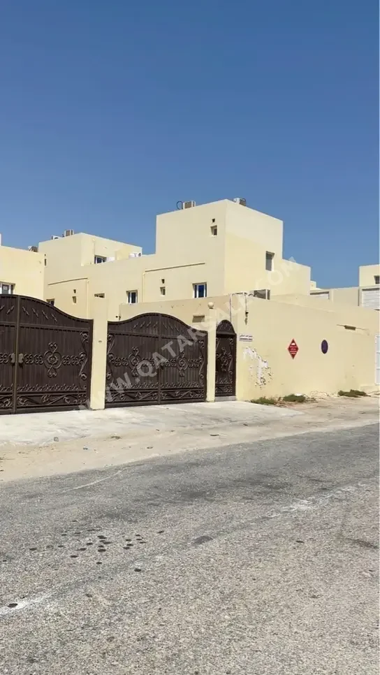 Buildings, Towers & Compounds Family Residential  Al Daayen  Al Sakhama  For Sale