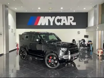 Land Rover  Defender  90 X  2022  Automatic  38,000 Km  6 Cylinder  Four Wheel Drive (4WD)  SUV  Black  With Warranty