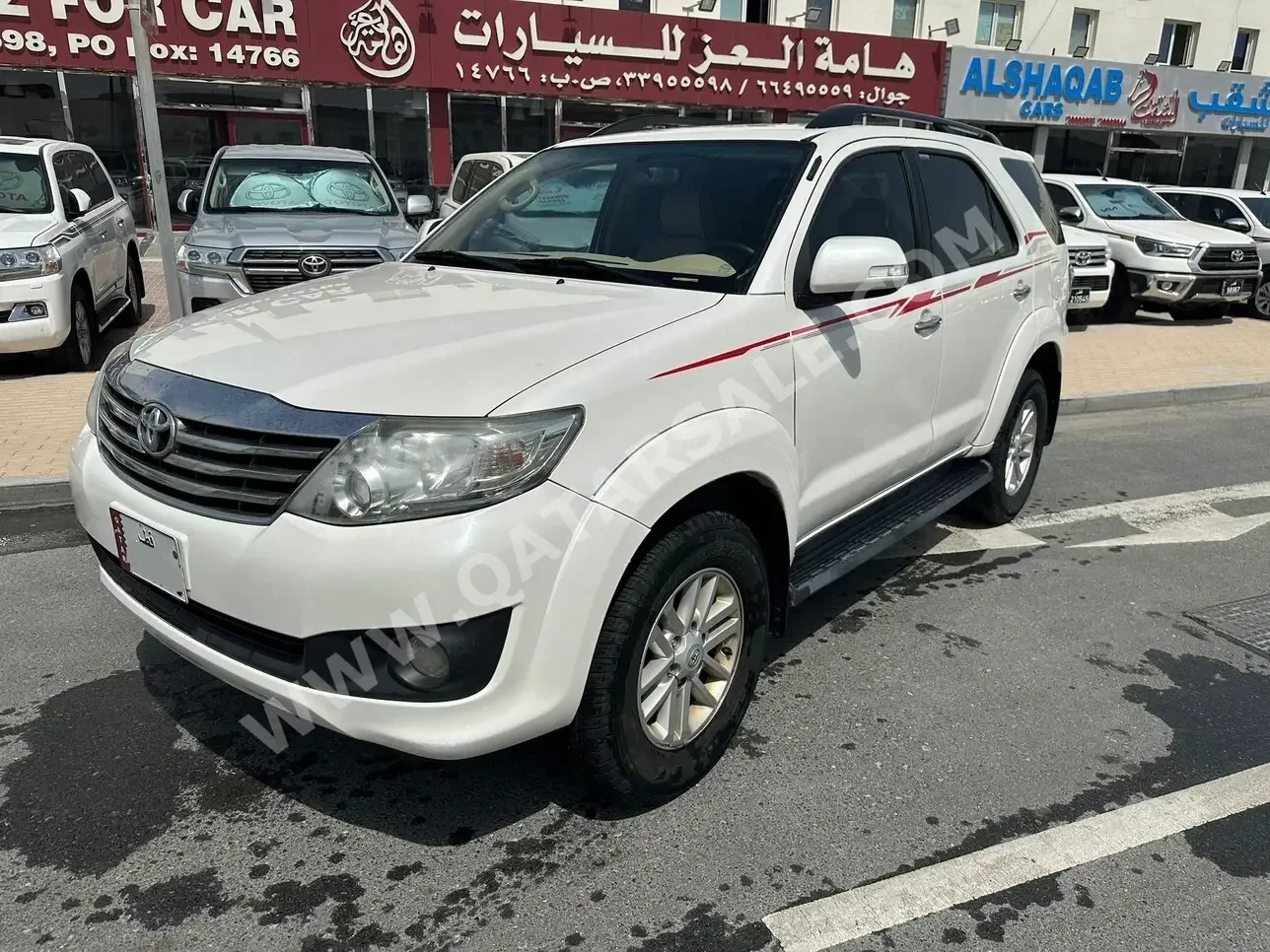 Toyota  Fortuner  SR5  2014  Automatic  187,000 Km  6 Cylinder  Four Wheel Drive (4WD)  SUV  White