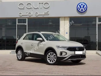 Volkswagen  T-Roc  2024  Automatic  23 Km  4 Cylinder  All Wheel Drive (AWD)  SUV  Gray  With Warranty