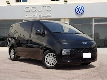 Hyundai  Staria  2023  Automatic  16,000 Km  6 Cylinder  Front Wheel Drive (FWD)  Van / Bus  Black  With Warranty