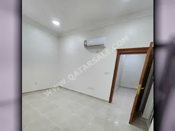 3 Bedrooms  Apartment  For Rent  in Umm Salal -  Umm Al Amad  Not Furnished