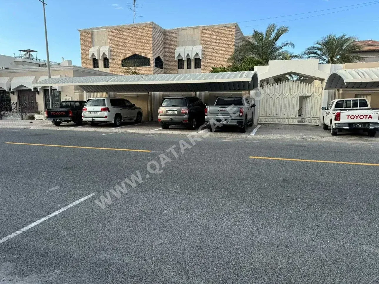 Family Residential  Not Furnished  Al Rayyan  New Al Rayan  10 Bedrooms