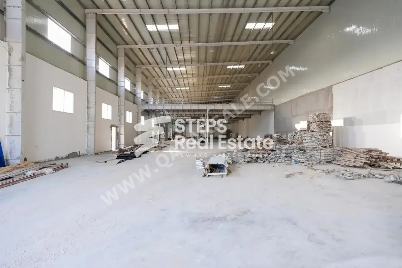 Warehouses & Stores Al Wakrah  Birkat Al-Awamer Area Size: 5300 Square Meter