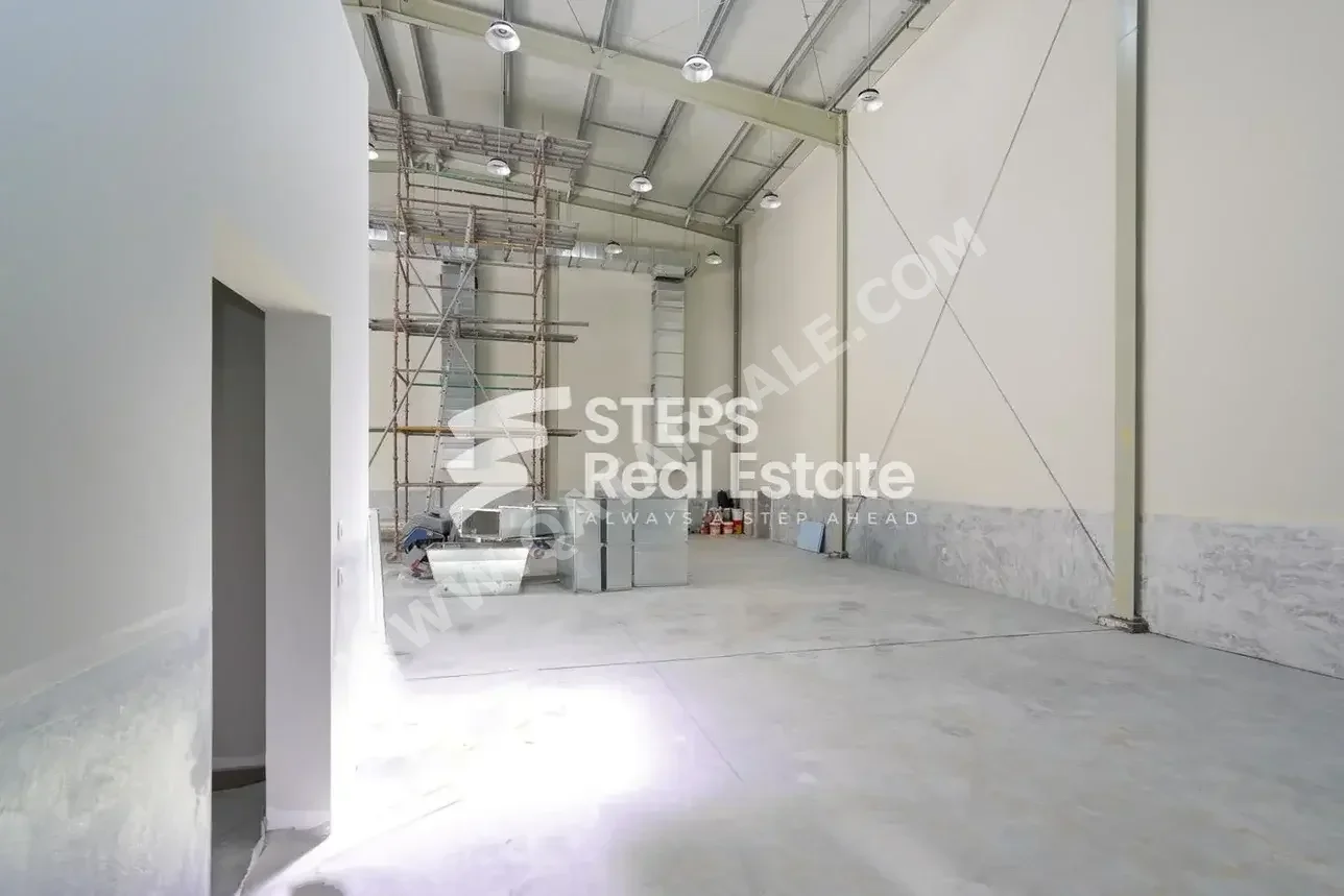Warehouses & Stores Doha  Industrial Area Area Size: 300 Square Meter