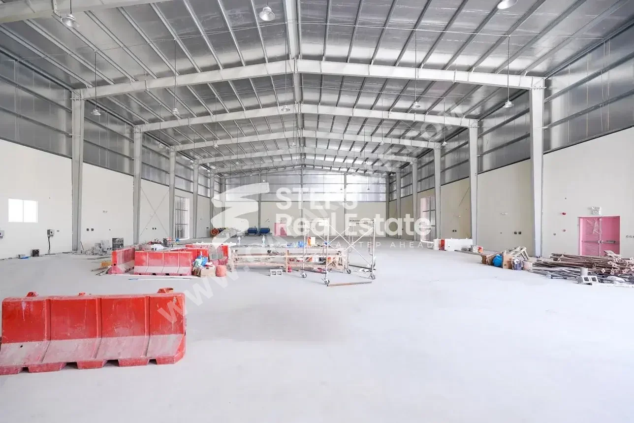 مخازن و مستودعات الدوحة  المنطقة الصناعية المساحة: 3000 متر مربع