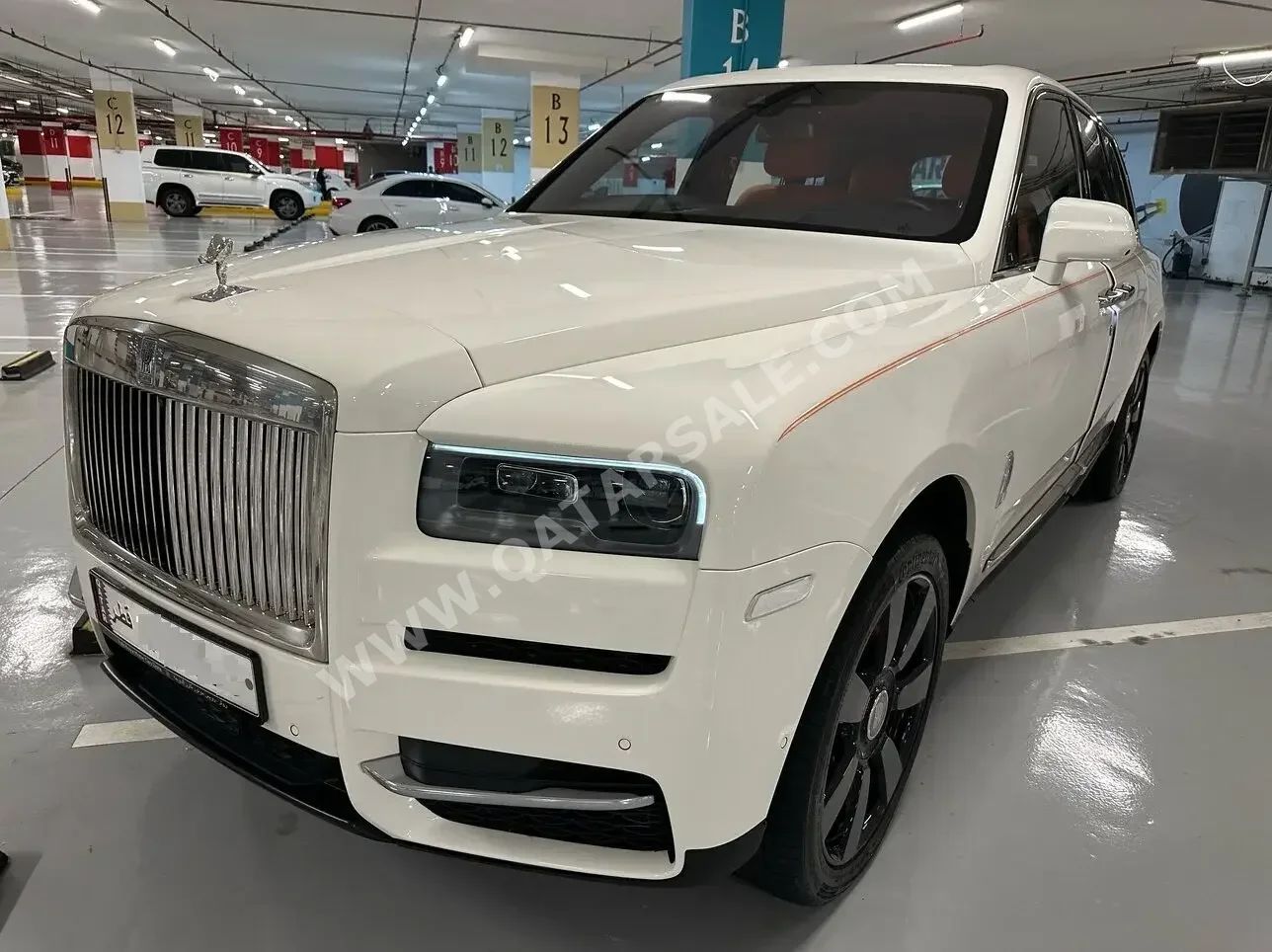 Rolls-Royce  Cullinan  2022  Automatic  12,000 Km  12 Cylinder  Four Wheel Drive (4WD)  SUV  White  With Warranty