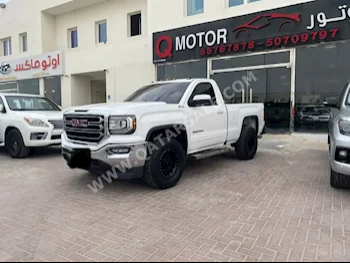 GMC  Sierra  2018  Automatic  155,000 Km  8 Cylinder  Four Wheel Drive (4WD)  Pick Up  White