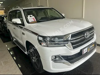 Toyota  Land Cruiser  GXR  2020  Automatic  88,000 Km  6 Cylinder  Four Wheel Drive (4WD)  SUV  White