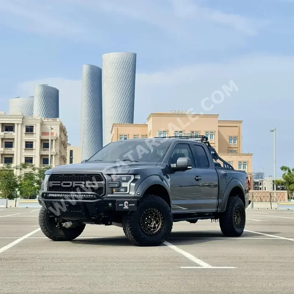 Ford  Raptor  2017  Automatic  50,000 Km  6 Cylinder  Four Wheel Drive (4WD)  Pick Up  Gray  With Warranty