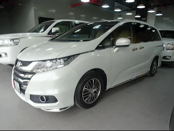 Honda  Odyssey  2019  Automatic  46,000 Km  6 Cylinder  Front Wheel Drive (FWD)  Van / Bus  White