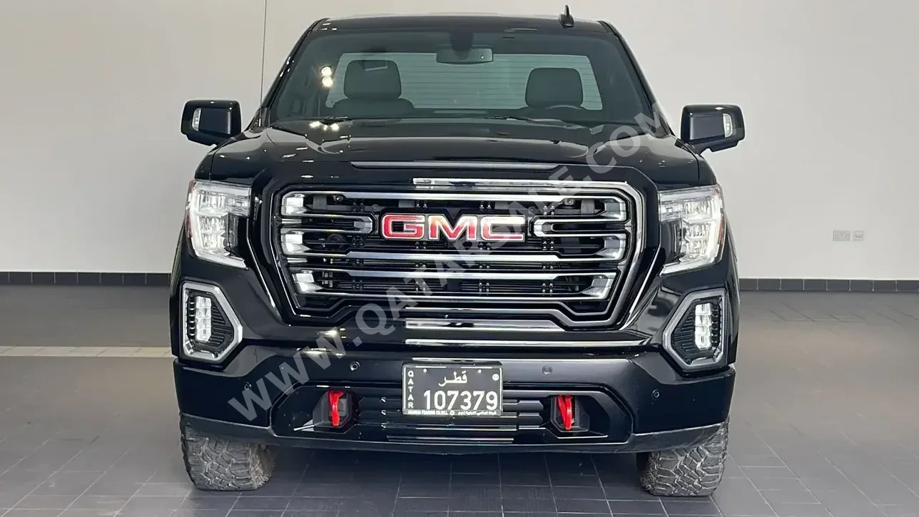 GMC  Sierra  AT4  2022  Automatic  19,900 Km  8 Cylinder  Four Wheel Drive (4WD)  Pick Up  Black
