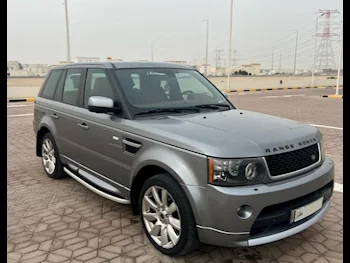 Land Rover  Range Rover  Sport Super charged  2012  Automatic  169,000 Km  8 Cylinder  Four Wheel Drive (4WD)  SUV  White and Gray