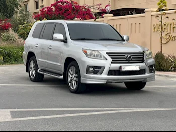 Lexus  LX  570 S  2015  Automatic  225,000 Km  8 Cylinder  Four Wheel Drive (4WD)  SUV  Silver
