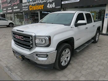 GMC  Sierra  2016  Automatic  85,000 Km  8 Cylinder  Four Wheel Drive (4WD)  Pick Up  White