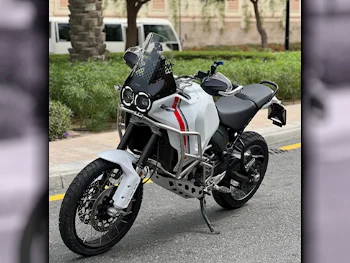 Ducati  Desert X -  2022 - Color White -  Warranty