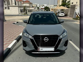 Nissan  Kicks  2023  Automatic  200 Km  4 Cylinder  Front Wheel Drive (FWD)  SUV  Gray  With Warranty